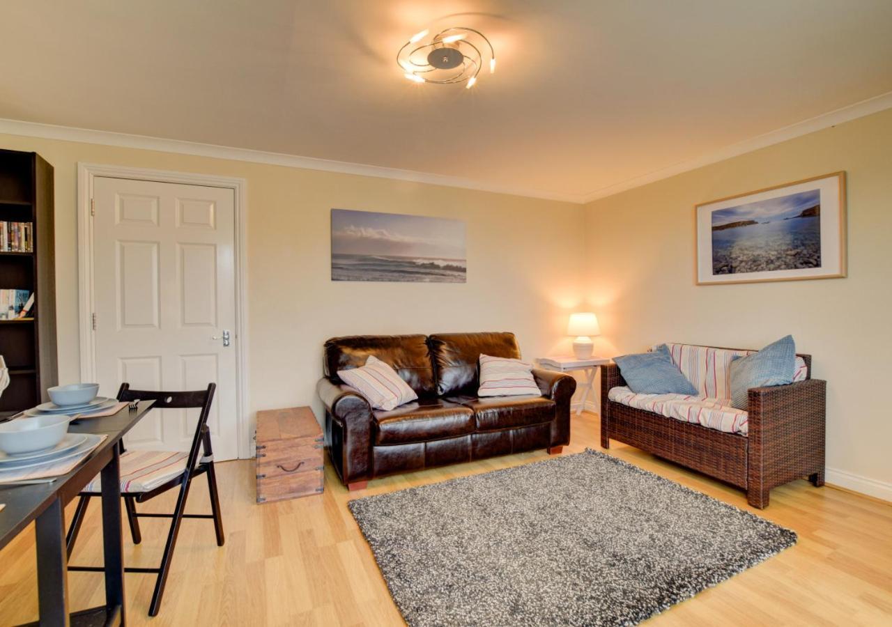 Bowleaze Beach Apartment Weymouth Dış mekan fotoğraf